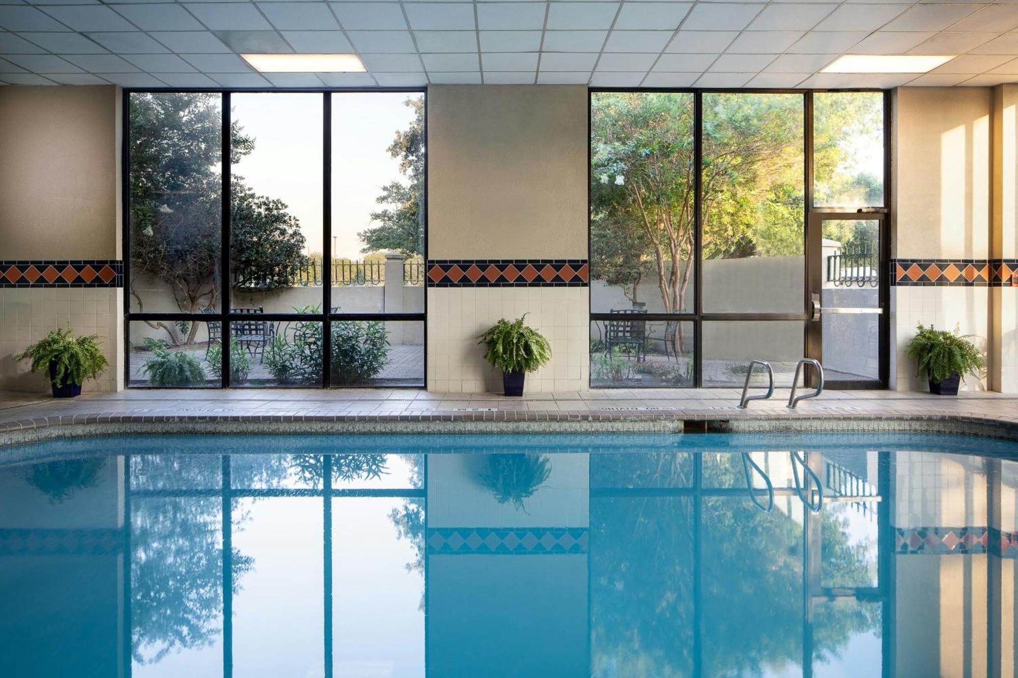 Houston Marriott South At Hobby Airport Hotel Bagian luar foto
