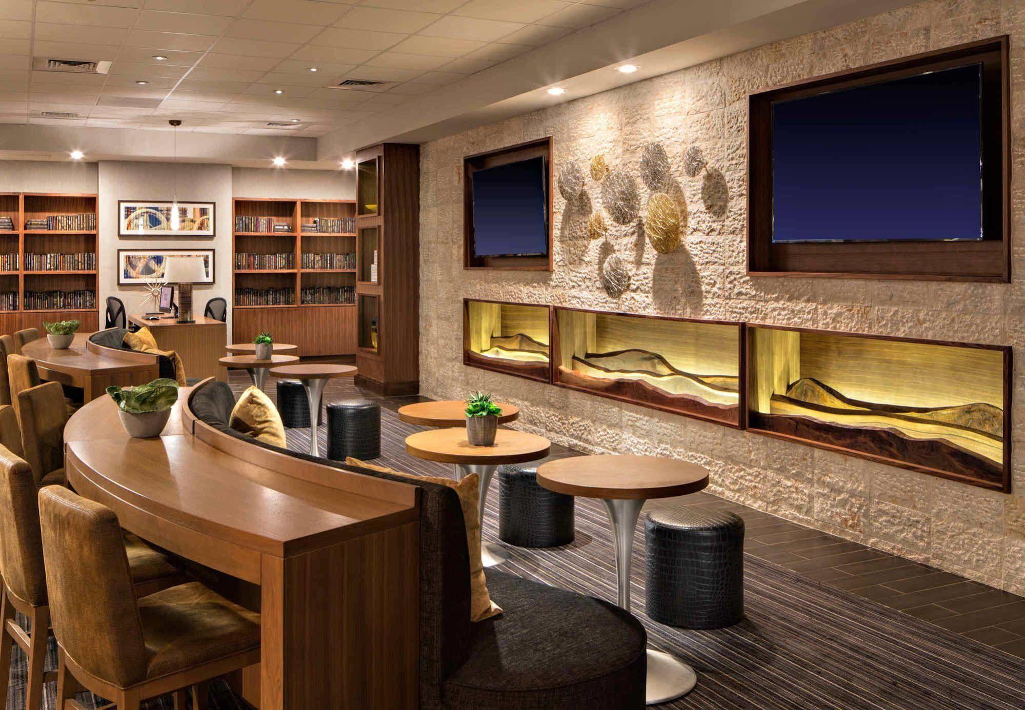 Houston Marriott South At Hobby Airport Hotel Bagian luar foto